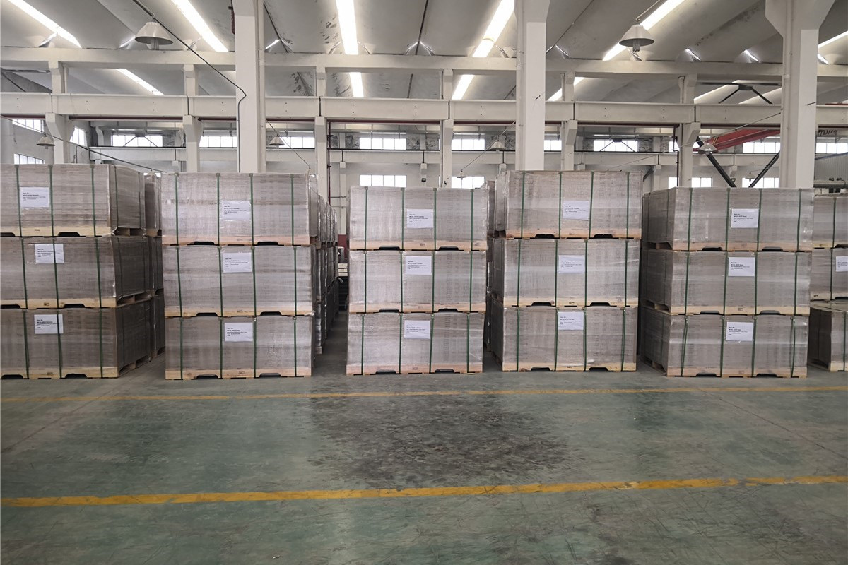 Hybrid Flooring's Package & Storage